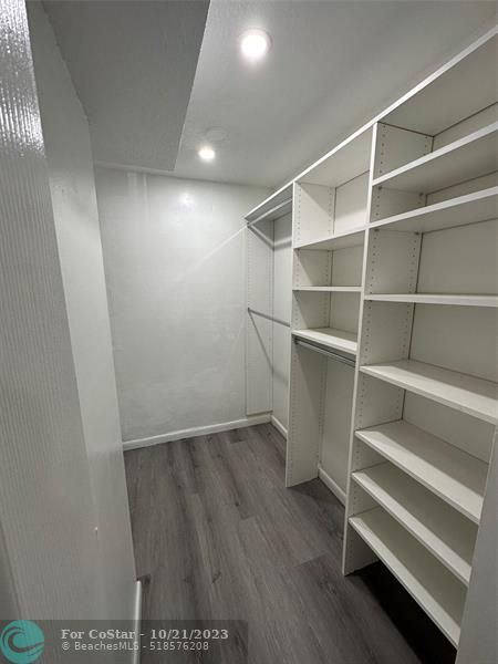 Building Photo - 401 SW 86th Ave