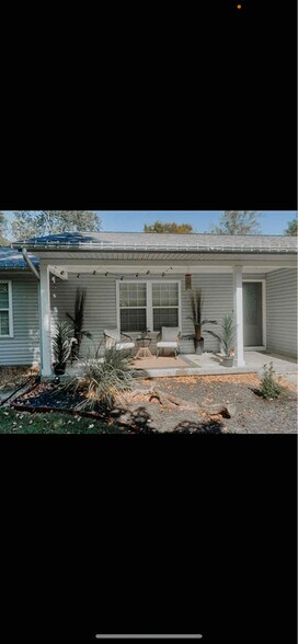Primary Photo - 2116 Tulip Rd