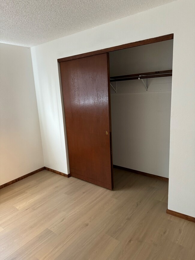 Building Photo - 811 Hayward Ave