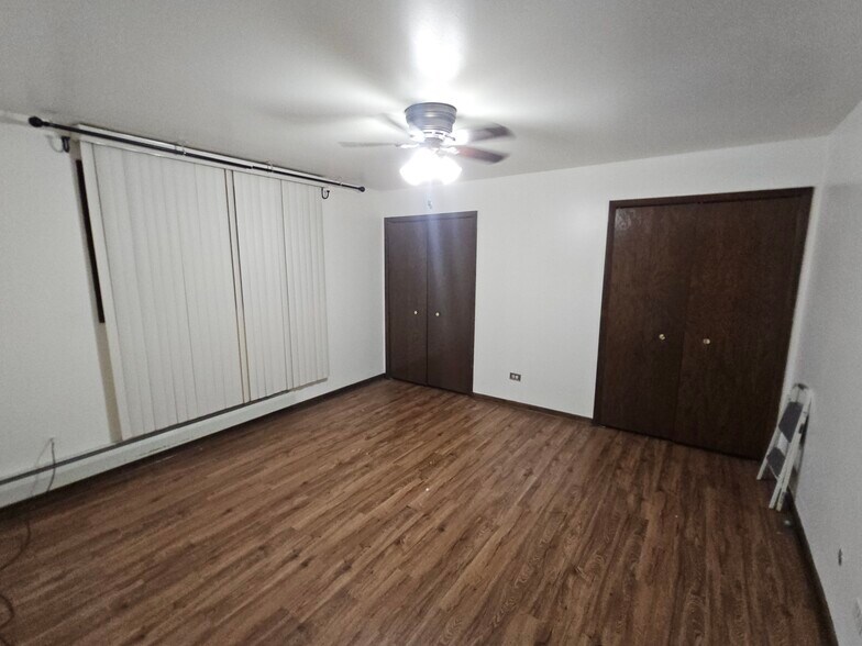 Master Bedroom - 1860 State St
