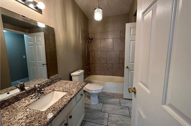 Building Photo - 6480 Annie Oakley Dr