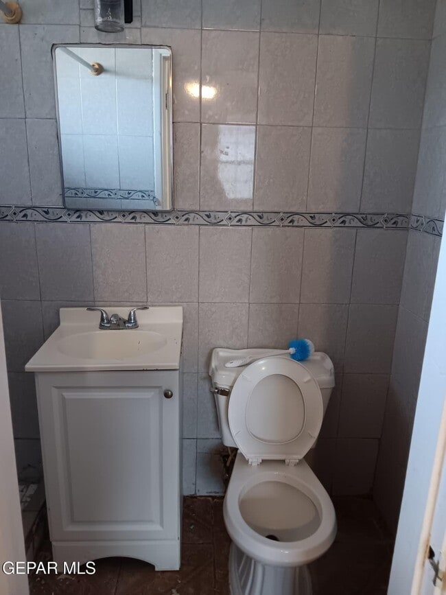 Building Photo - 7821 Corozal Dr