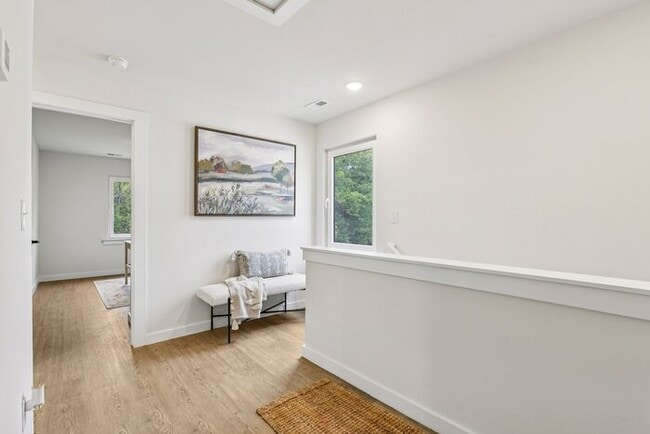 Building Photo - Brand-New Luxury Townhomes – 1st Month Fre...