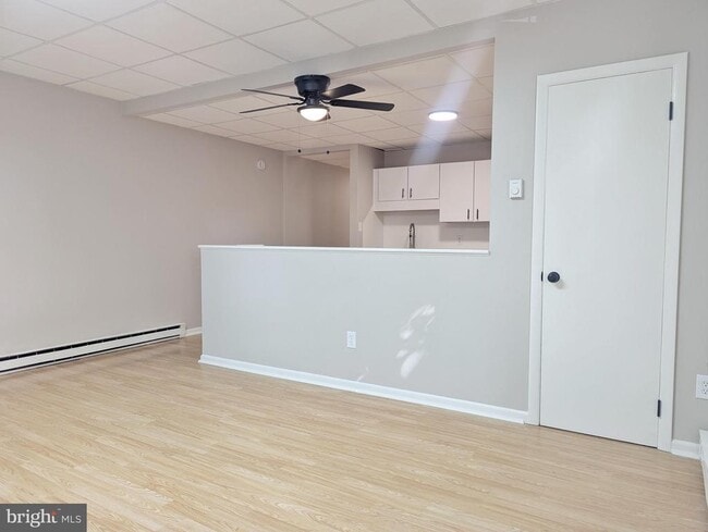 Primary Photo - 110 N Main St