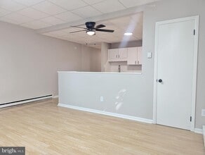 Building Photo - 110 N Main St