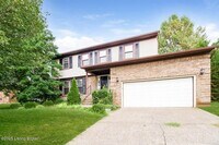 Building Photo - 8105 Thornwood Rd