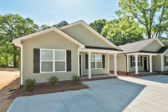 Building Photo - 2504 Glendale Ave