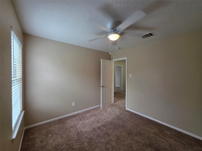 Building Photo - 1302 Teal Glen Ct