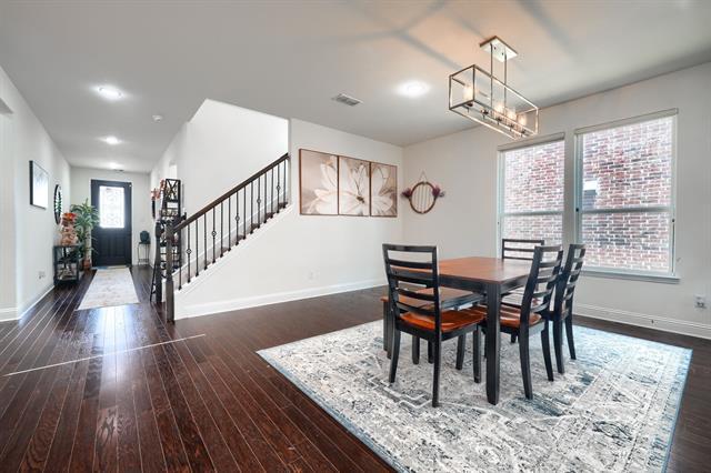 Building Photo - 3710 Keechi Creek Dr