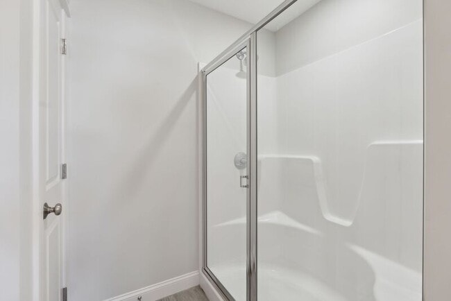 Building Photo - 2 Lodge Dr