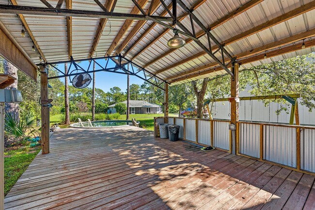 Building Photo - 12904 159th St N