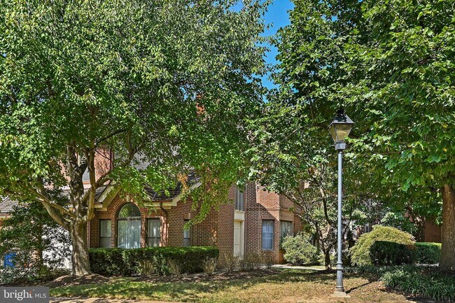 Building Photo - 1459 Hampton Hill Cir