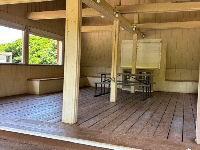Building Photo - MAKAHA VALLEY PLANTATION