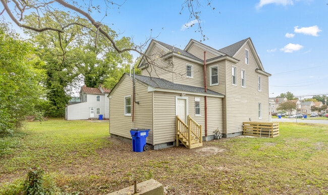 Building Photo - 1503 E Indian River Rd