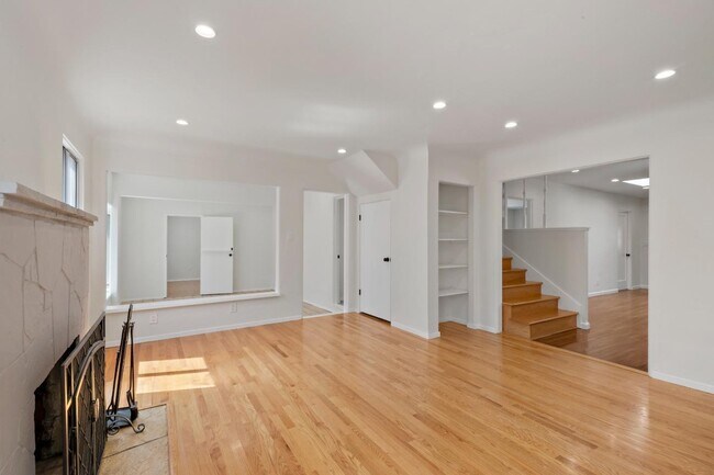 Building Photo - 1486 Richards Ave