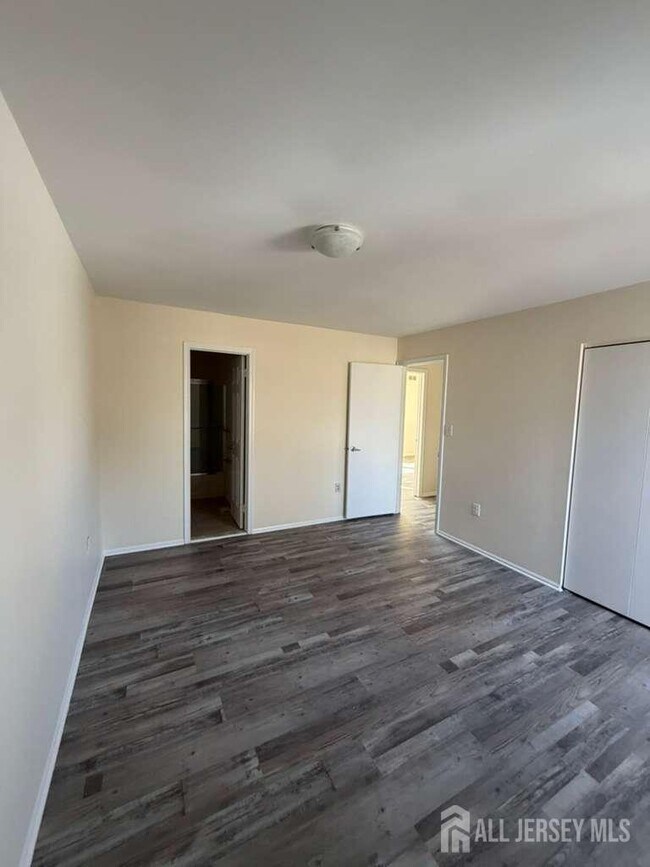 Building Photo - 126 Winchester Way