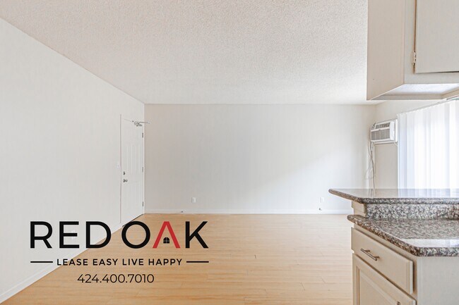 Building Photo - 8401 Cedros Ave