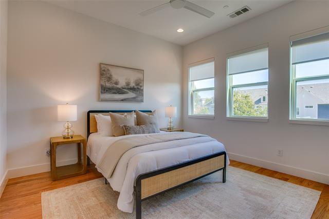 Building Photo - 5711 Bryan Pkwy