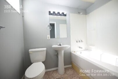 Building Photo - 1515 Thames Dr