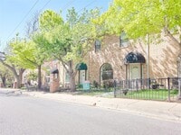 Building Photo - 422 W Oak St