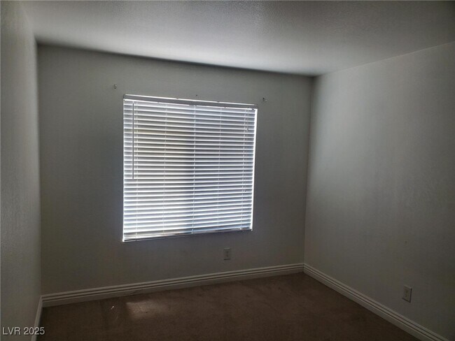 Building Photo - 2700 N Rainbow Blvd