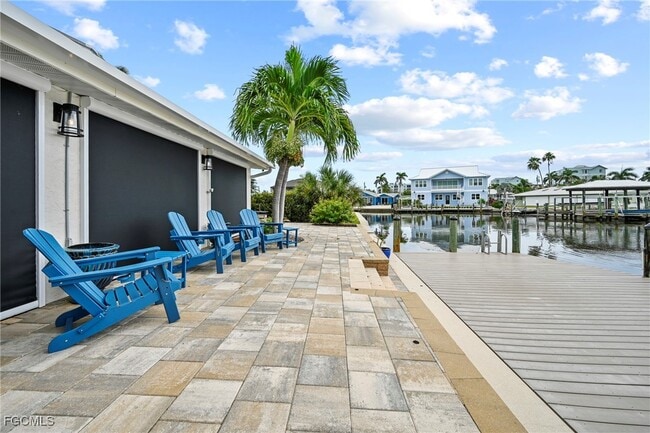 Primary Photo - 10 Clearview Blvd