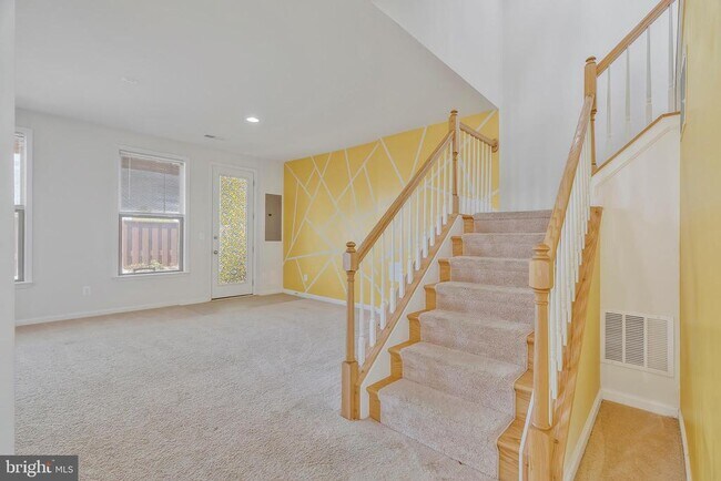 Building Photo - 42502 Dogwood Glen Square