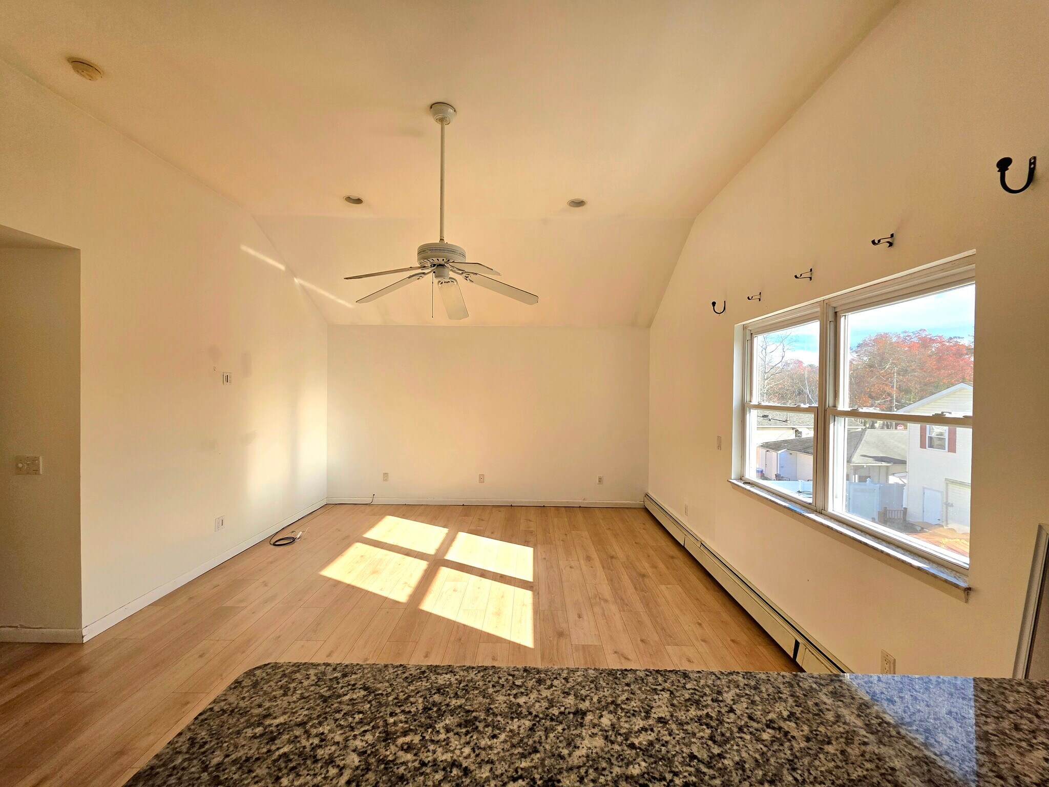 Building Photo - 40 Carlton Ave