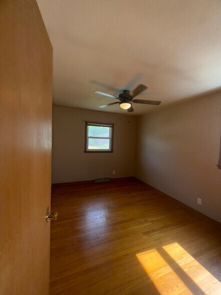 Building Photo - 3624 Bel Air Dr SE