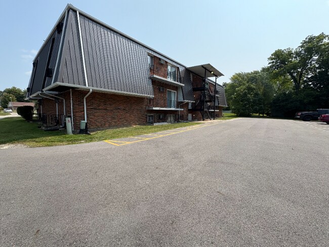Building Photo - 1510 Spruce Ave