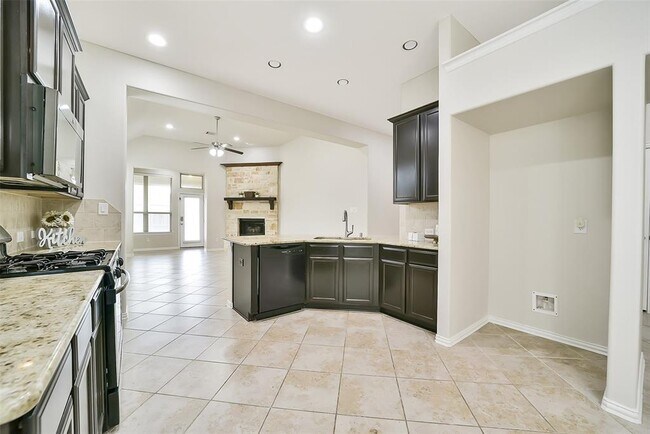 Building Photo - 2718 Misty Laurel Ct