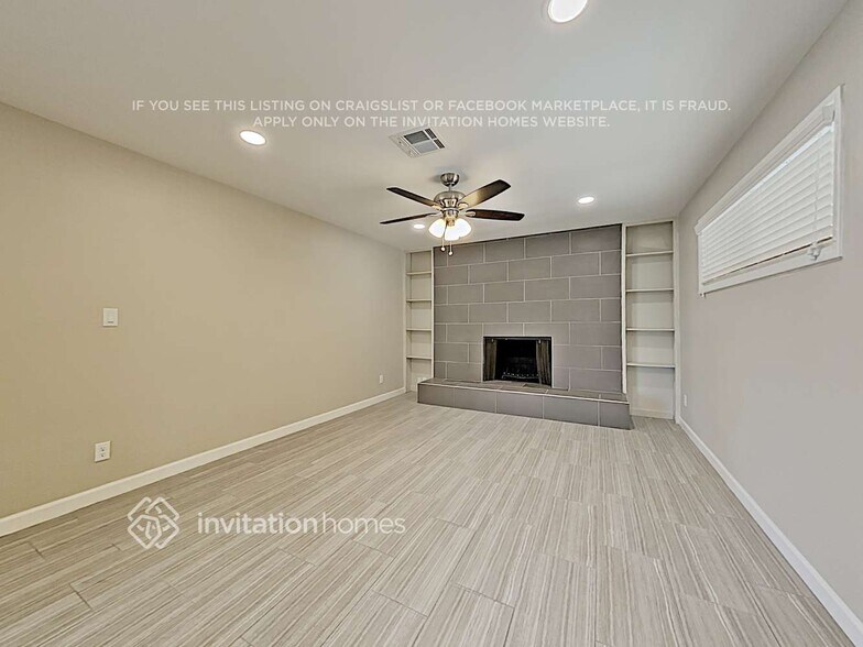 Building Photo - 1918 E Pebble Beach Dr