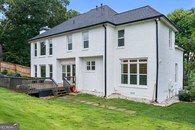 Building Photo - 4221 Willow Oak Dr