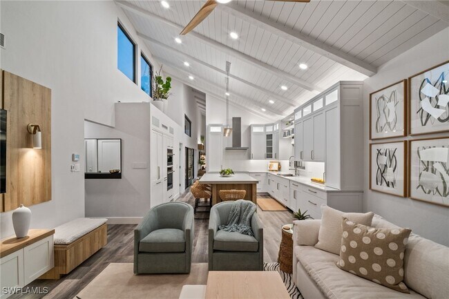 Building Photo - 504 Tierra Mar Ln E