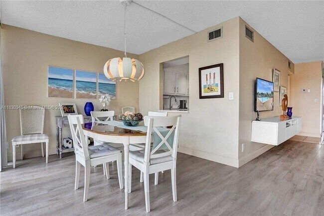 Building Photo - 601 Three Islands Boulevard