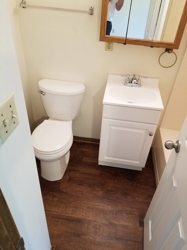 Building Photo - 2175 E Columbia St