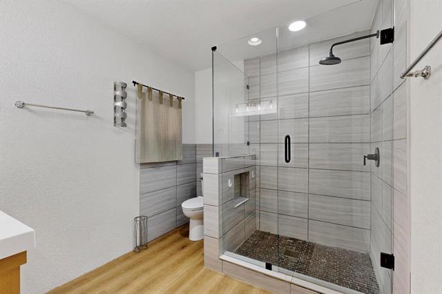 Building Photo - 4214 Falls Dr