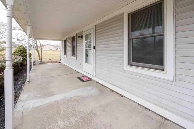 Building Photo - 110 Sally Ln
