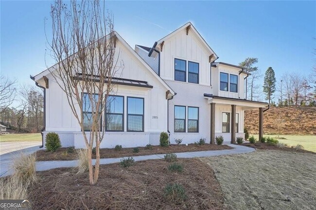 Building Photo - 2815 Medford Dr