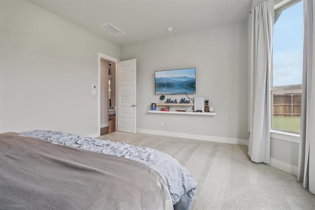 Building Photo - 1329 Stoneleigh Pl