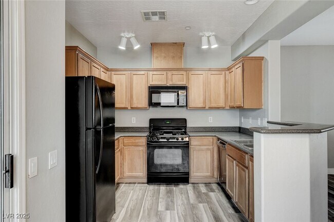 Building Photo - 4630 Basilicata Ln