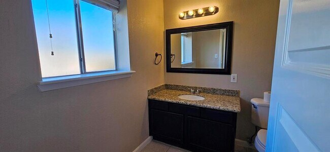 Building Photo - 2531 Northern Dr