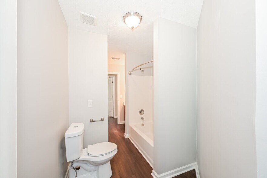 Building Photo - 603 Freedom Ct