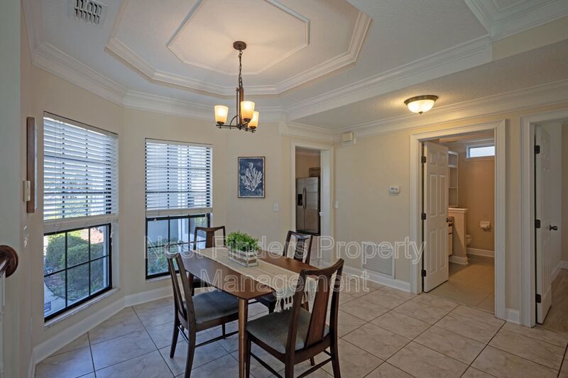 Building Photo - 2958 Lantana Lakes Dr E