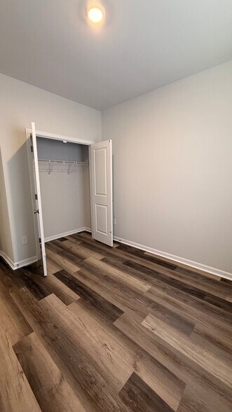 Building Photo - 1456 Donhill Dr