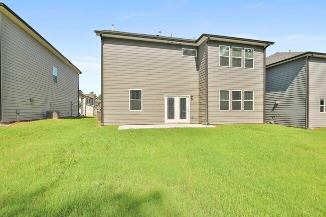 Building Photo - 335 Caledonia Ct