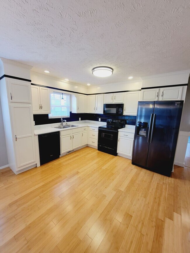 Building Photo - Bent Tree Subdivision - 4 BR - 2 Living Areas - 3 Car