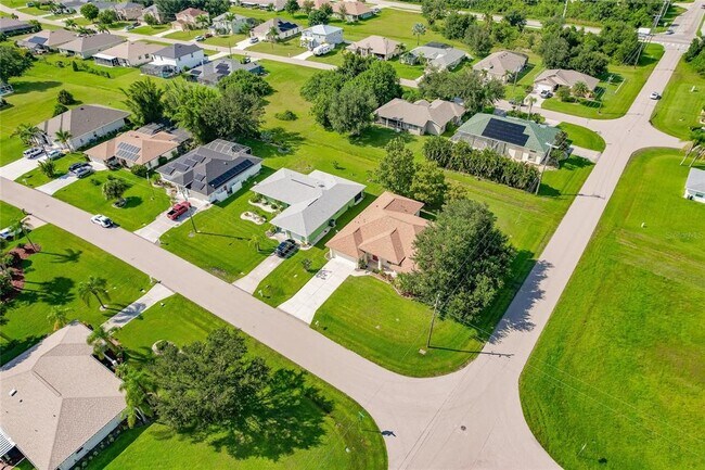 Building Photo - 25206 Nocturne Ln