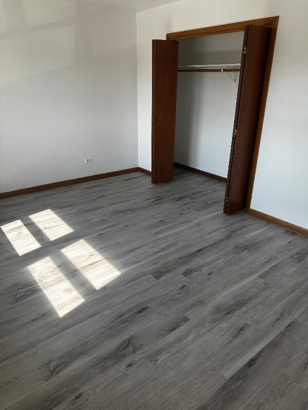 Building Photo - 4433 Prairie Ave