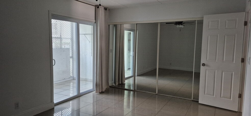 Building Photo - 2100 Springdale Blvd